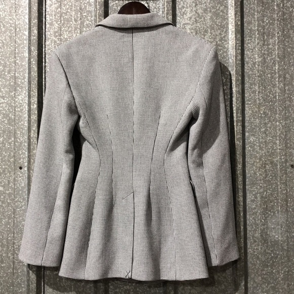 Black and gray blazer - Picture 3 of 4